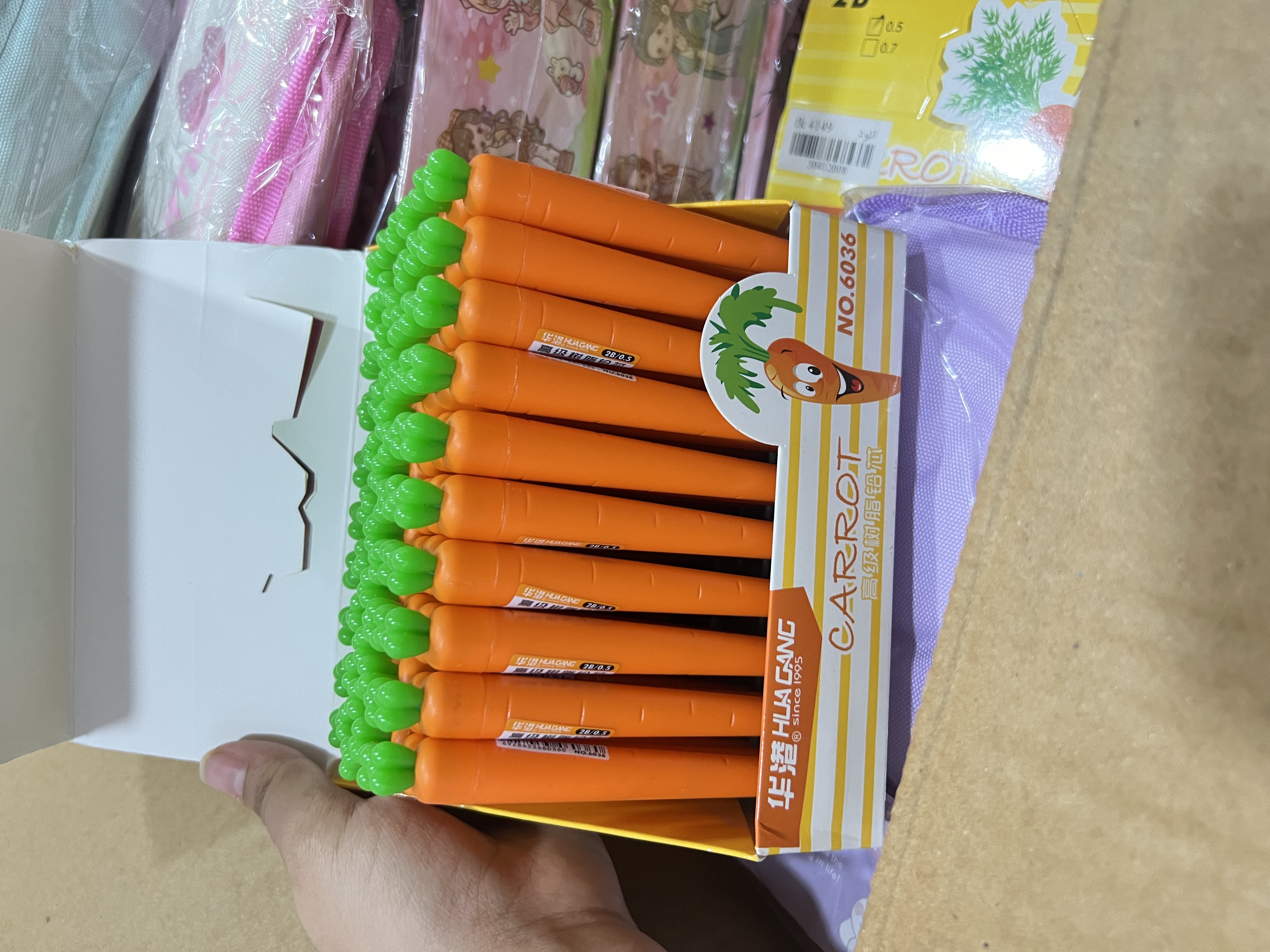 نوک هویج ۰٫۵ ( هر عدد ۱۲ تومان )